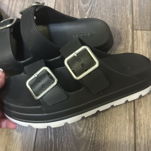 J slides platform two strap buckle slides sz 8 - Picture 2 of 3